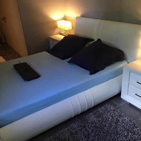 Villa Seo Avec Jacuzzi Proche De La Plage Sainte-Anne  Zewnętrze zdjęcie